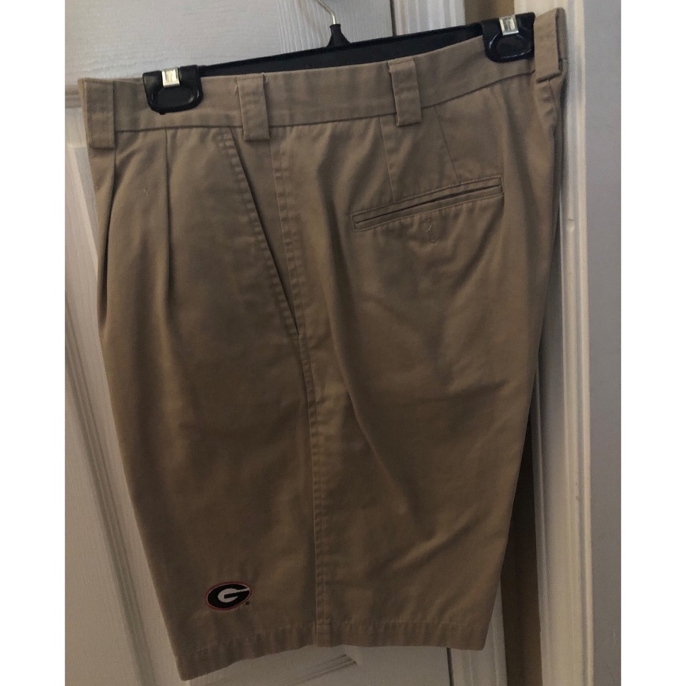 Men’s Ashworth Georgia Bulldogs khaki shorts